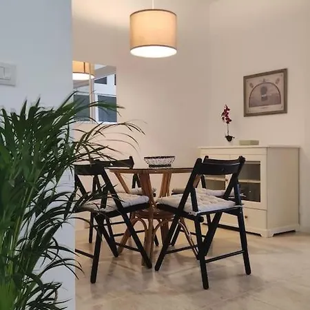 Casa Con Jardín