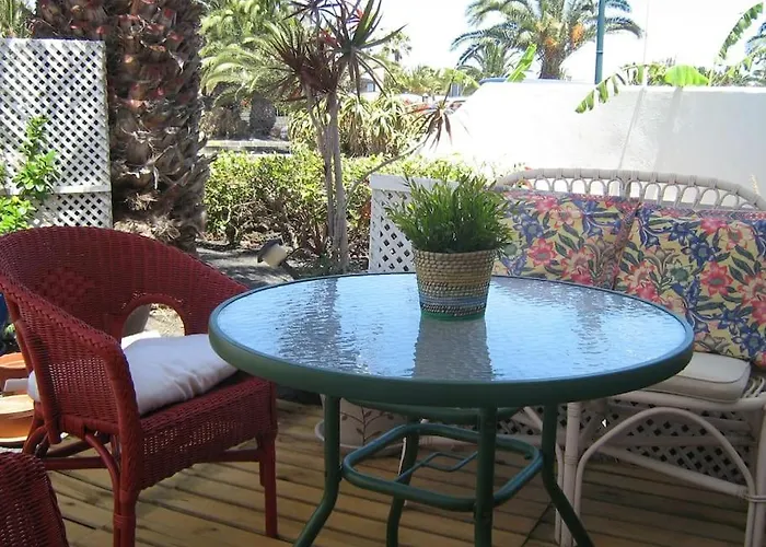 Casa Con Jardin Costa Teguise